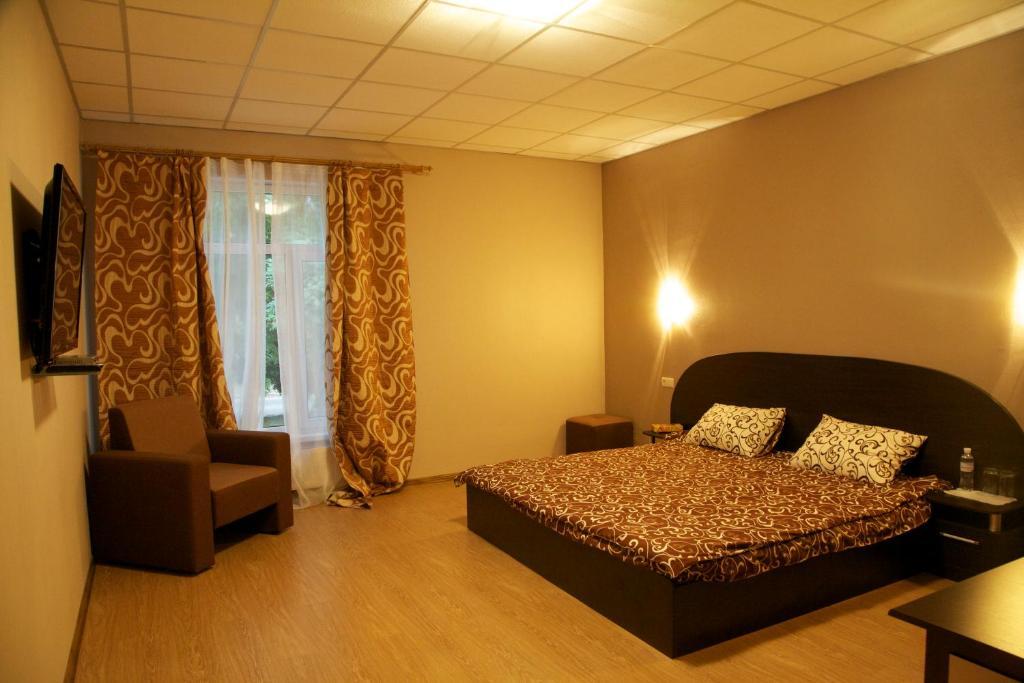Hotel West Charkiw Zimmer foto